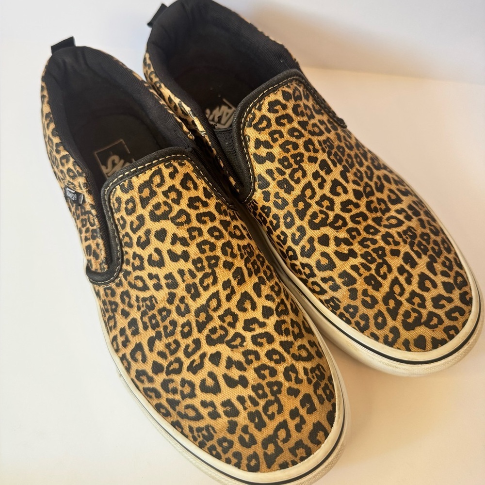 Vans Classic Slip-On Leopard Print Sneakers Women’s 5 Animal Print